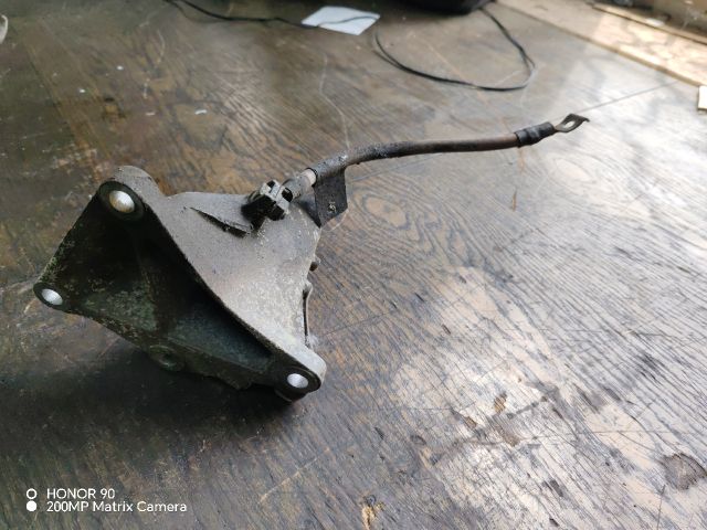 bontott BMW 3 E46 COMPACT Motor Tartó Bak (Fém)