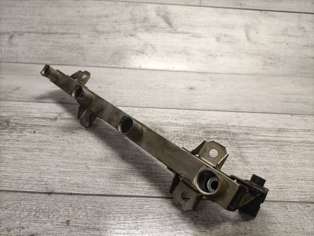 bontott BMW 3 E46 COMPACT Porlasztó Sor / Híd