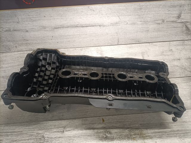 bontott BMW 3 E46 COMPACT Szelepfedél