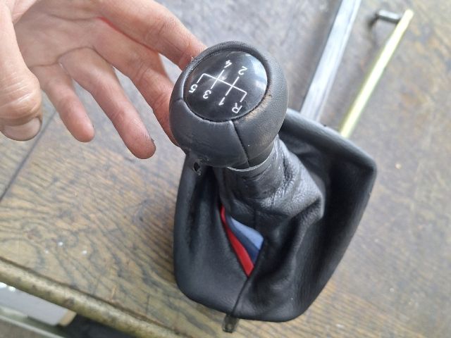 bontott BMW 3 E46 COMPACT Váltó Kulissza