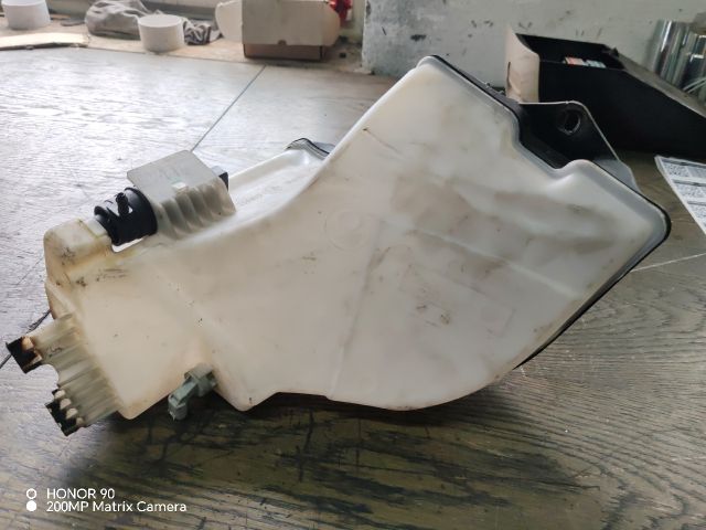 bontott BMW 3 E46 COMPACT Ablakmosó Tartály