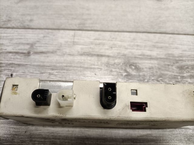 bontott BMW 3 E46 COMPACT Antenna Erősítő