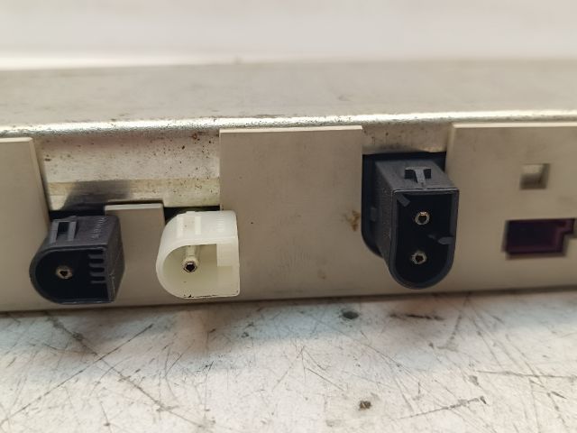 bontott BMW 3 E46 COMPACT Antenna Erősítő