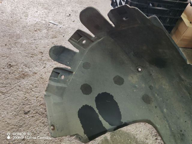 bontott BMW 3 E46 COMPACT Bal első Első Dobbetét (Kerékjárati, Műanyag)