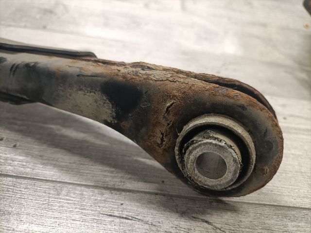 bontott BMW 3 E46 COMPACT Bal hátsó Alsó Első Lengőkar