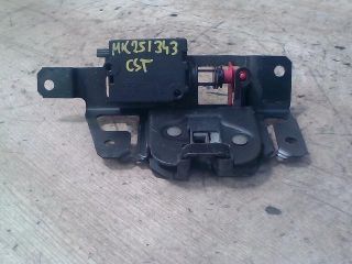 bontott BMW 3 E46 COMPACT Csomagtérajtó Zárszerkezet