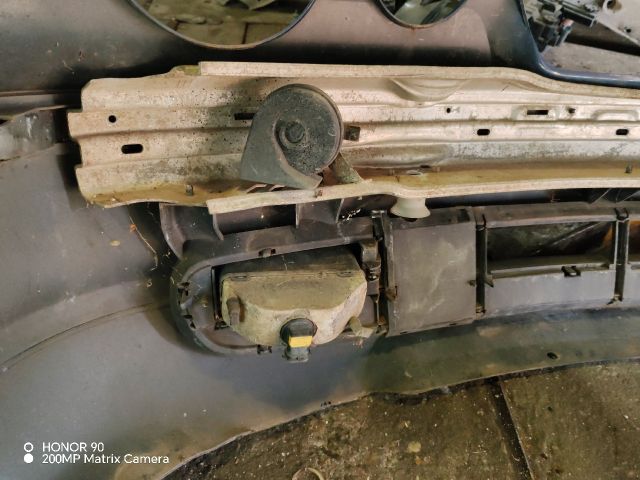 bontott BMW 3 E46 COMPACT Első Lökhárító (Részeivel)