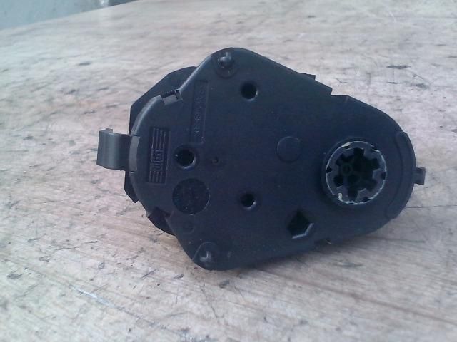 bontott BMW 3 E46 COMPACT Fűtés Állító Motor