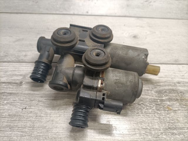 bontott BMW 3 E46 COMPACT Fűtéscsap