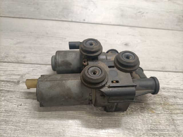 bontott BMW 3 E46 COMPACT Fűtéscsap