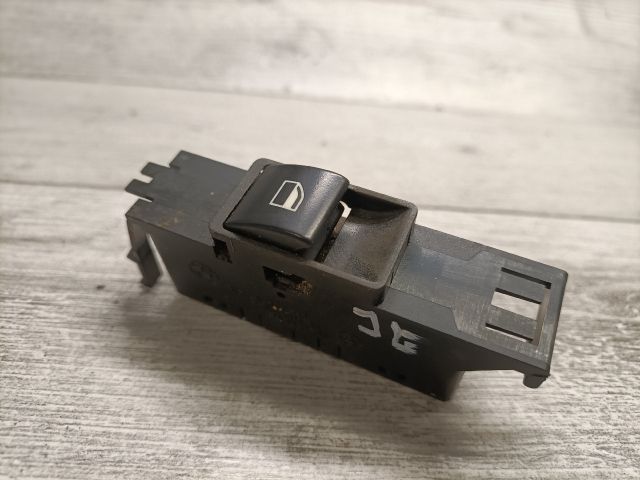 bontott BMW 3 E46 COMPACT Jobb első Ablakemelő Kapcsoló