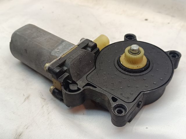 bontott BMW 3 E46 COMPACT Jobb első Ablakemelő Motor