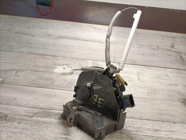 bontott BMW 3 E46 COMPACT Jobb első Ajtózár