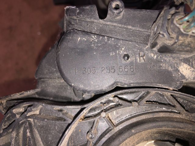 bontott BMW 3 E46 COMPACT Jobb Fényszóró