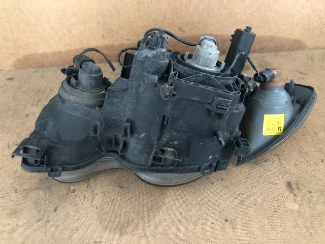bontott BMW 3 E46 COMPACT Jobb Fényszóró