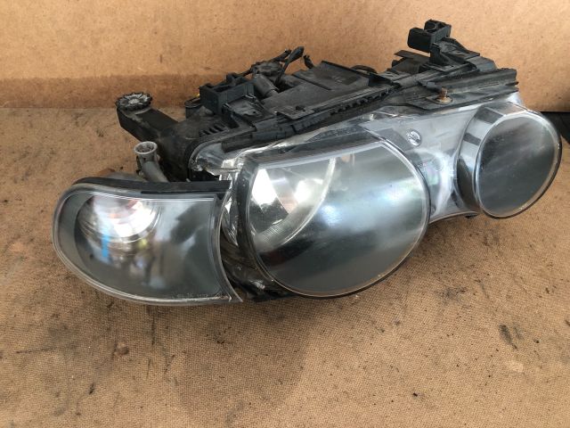 bontott BMW 3 E46 COMPACT Jobb Fényszóró
