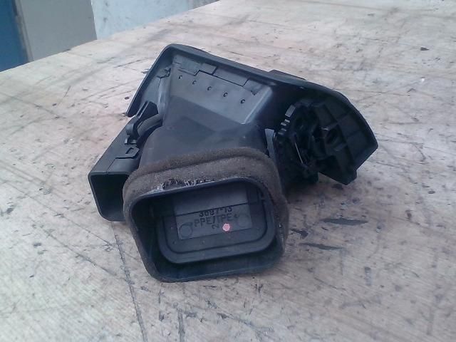 bontott BMW 3 E46 COMPACT Jobb Szellőző