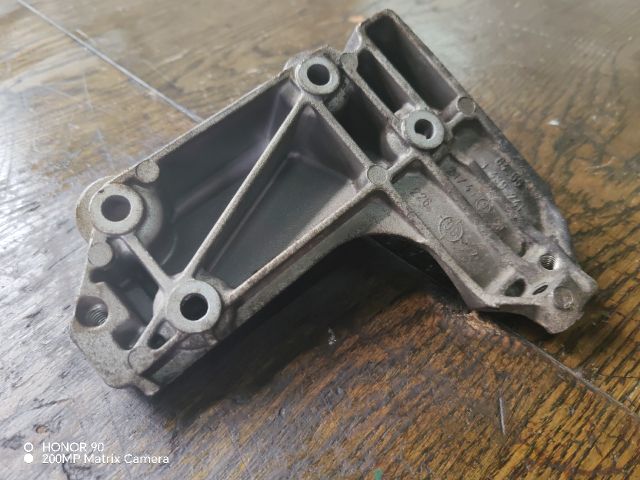 bontott BMW 3 E46 COMPACT Klímakompresszor Tartó Bak