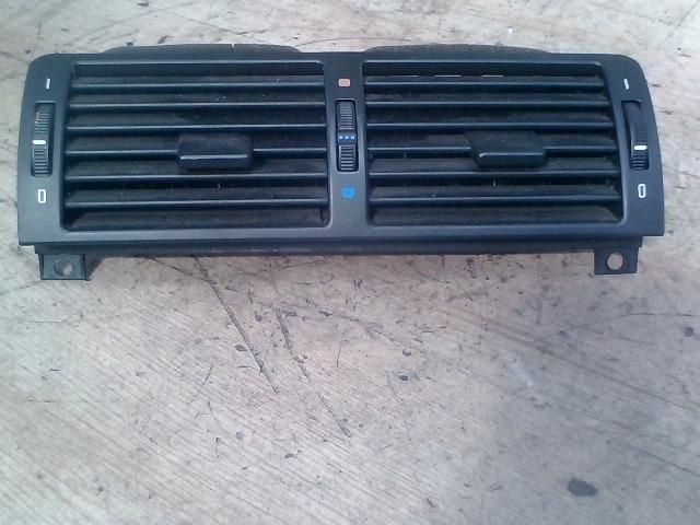 bontott BMW 3 E46 COMPACT Középső Szellőző