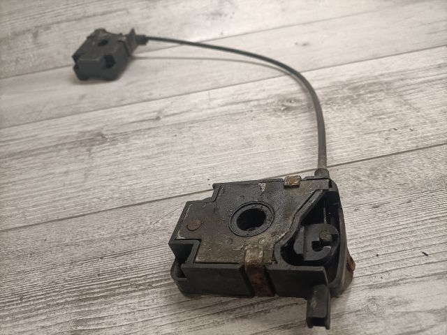 bontott BMW 3 E46 COMPACT Motorháztető Zárszerkezet