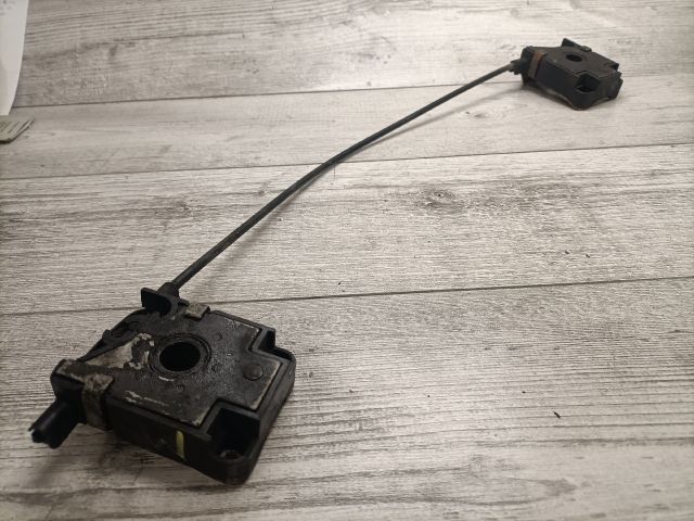 bontott BMW 3 E46 COMPACT Motorháztető Zárszerkezet