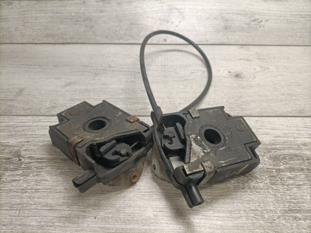 bontott BMW 3 E46 COMPACT Motorháztető Zárszerkezet