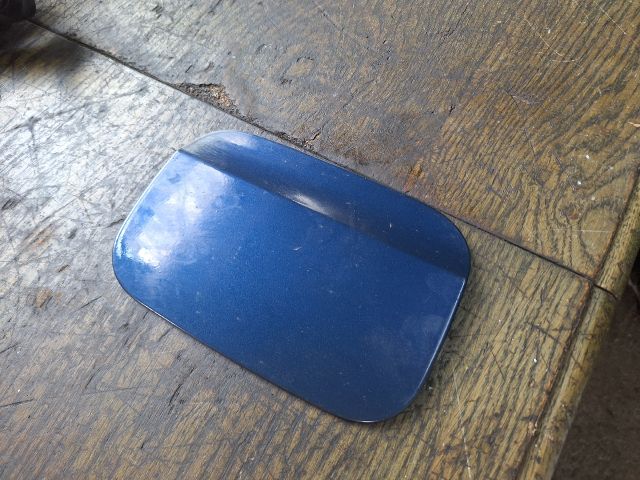 bontott BMW 3 E46 COMPACT Tankajtó