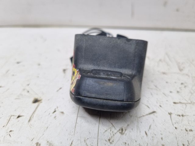 bontott BMW 3 E46 Csomagtér Nyitó Kar / Gomb