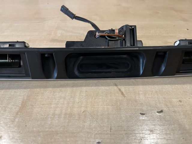 bontott BMW 3 E46 Csomagtér Nyitó Kar / Gomb