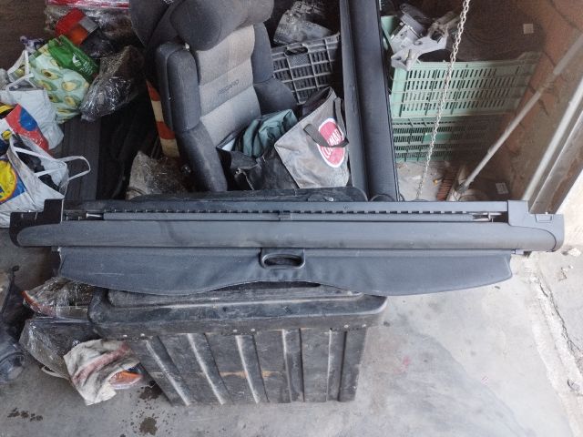 bontott BMW 3 E46 Csomagtér Roló