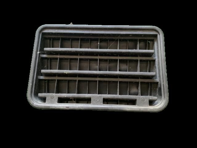 bontott BMW 3 E46 Csomagtér Szellőző Jobb