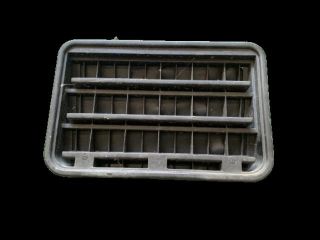 bontott BMW 3 E46 Csomagtér Szellőző Jobb