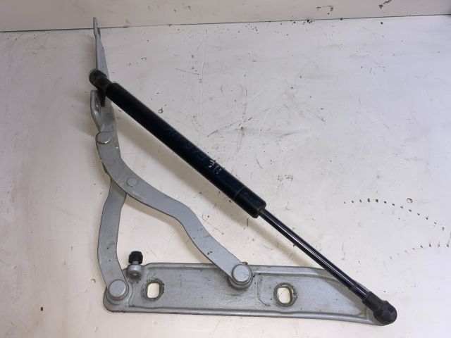 bontott BMW 3 E46 Csomagtérajtó Jobb Zsanér