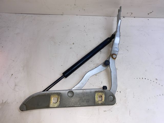 bontott BMW 3 E46 Csomagtérajtó Jobb Zsanér