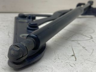 bontott BMW 3 E46 Csomagtérajtó Jobb Zsanér