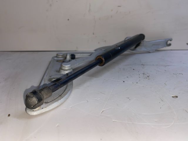 bontott BMW 3 E46 Csomagtérajtó Jobb Zsanér