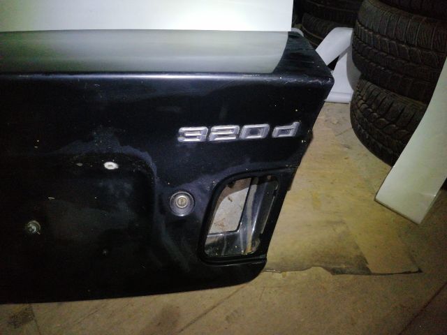 bontott BMW 3 E46 Csomagtérajtó (Részeivel)