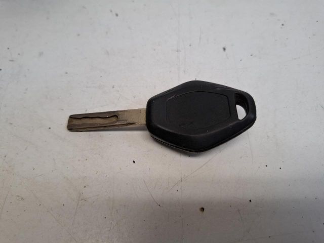 bontott BMW 3 E46 Csomagtérajtó Zárbetét