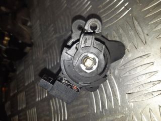 bontott BMW 3 E46 Csomagtérajtó Zárbetét