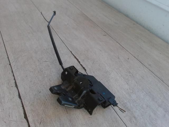 bontott BMW 3 E46 Csomagtérajtó Zárszerkezet