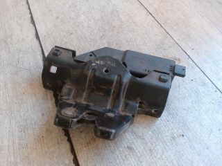 bontott BMW 3 E46 Csomagtérajtó Zárszerkezet