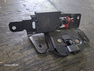 bontott BMW 3 E46 Csomagtérajtó Zárszerkezet