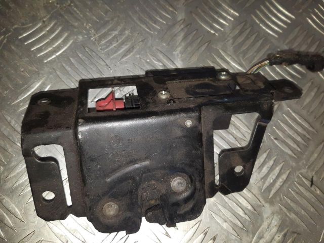 bontott BMW 3 E46 Csomagtérajtó Zárszerkezet