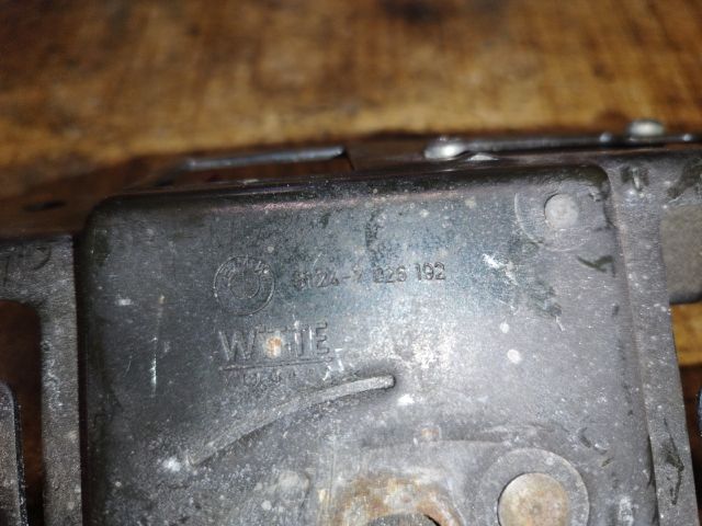 bontott BMW 3 E46 Csomagtérajtó Zárszerkezet