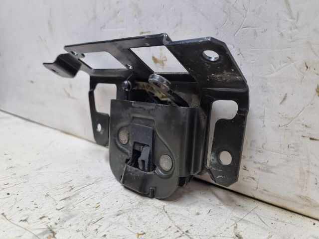 bontott BMW 3 E46 Csomagtérajtó Zárszerkezet