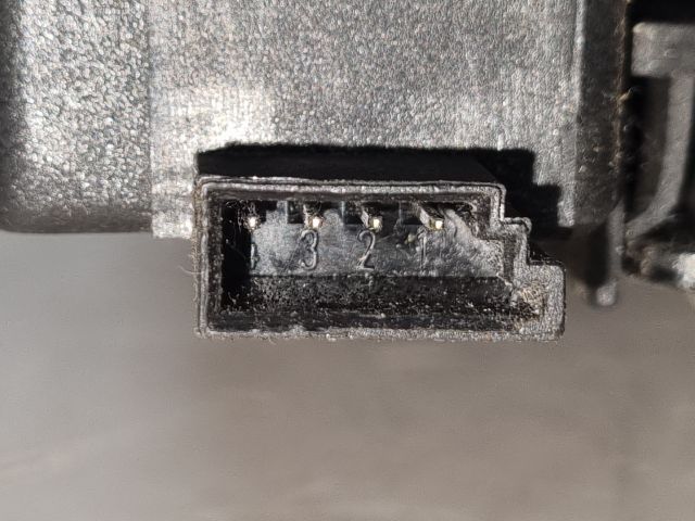 bontott BMW 3 E46 Csomagtérajtó Zárszerkezet