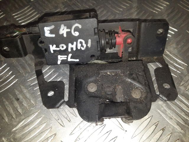 bontott BMW 3 E46 Csomagtérajtó Zárszerkezet