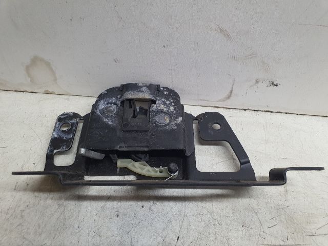 bontott BMW 3 E46 Csomagtérajtó Zárszerkezet