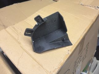 bontott BMW 3 E46 Csomagtérajtó Zárszerkezet