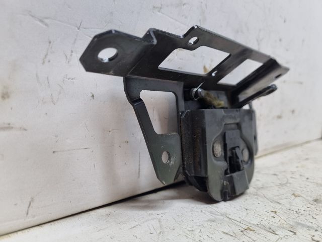 bontott BMW 3 E46 Csomagtérajtó Zárszerkezet